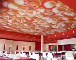 Ключевые достоинства тканевых натяжных потолков