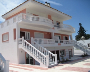 Как продать часть дома?