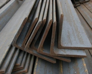 Металлический уголок и его роль в современном строительстве