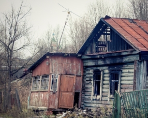 Сносить или демонтировать старый дом?