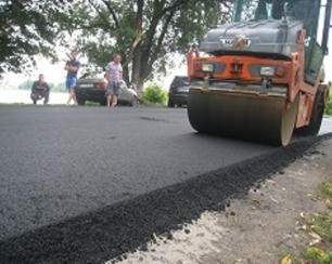 Асфальтирование дорог, как решение проблемы благоустройства местности