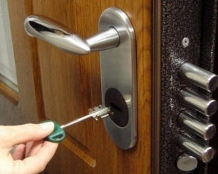 Как выбрать замок в квартиру