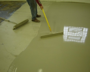 Особенности монтажа наливных полов в гаражах