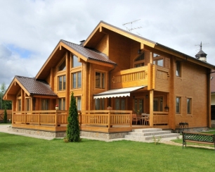 Клееный брус – «флагман» современного домостроения