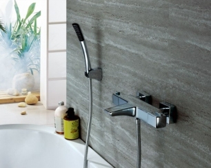 Разновидности смесителей для ванной комнаты