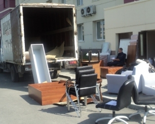 Особенности и преимущества услуг транспортных компаний при переездах