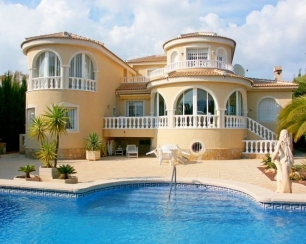 Особенности дизайна домов  других стран.Испания