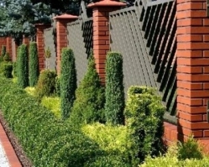 Как выбрать забор для загородного участка